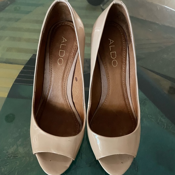 Aldo Shoes - Beautiful Aldo brand gently used women shoes great for summer